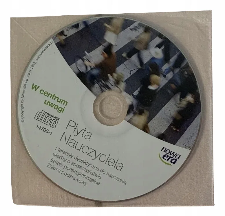 Okładka: W CENTRUM UWAGI 1 SPRAWDZIANY NA CD testy