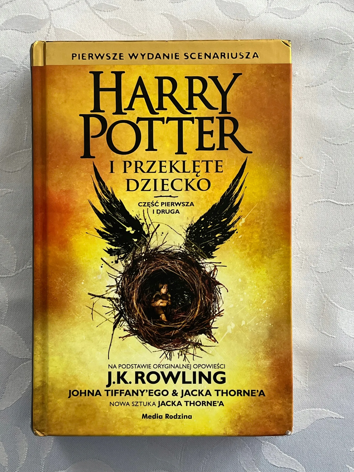 Okładka: Harry Potter i przeklęte dziecko J.K. Rowling twarda okładka