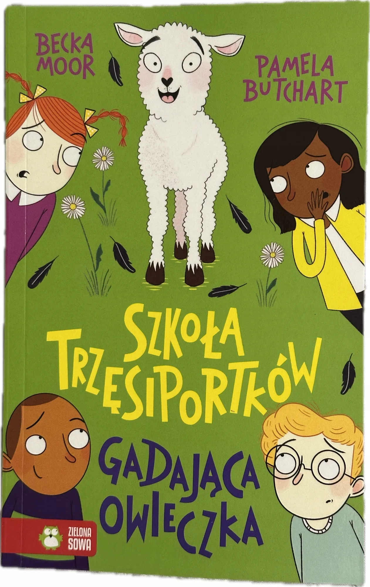 Okładka: Szkoła Trzęsiportków Gadająca owieczka Pamela Butchart Becka MOOR