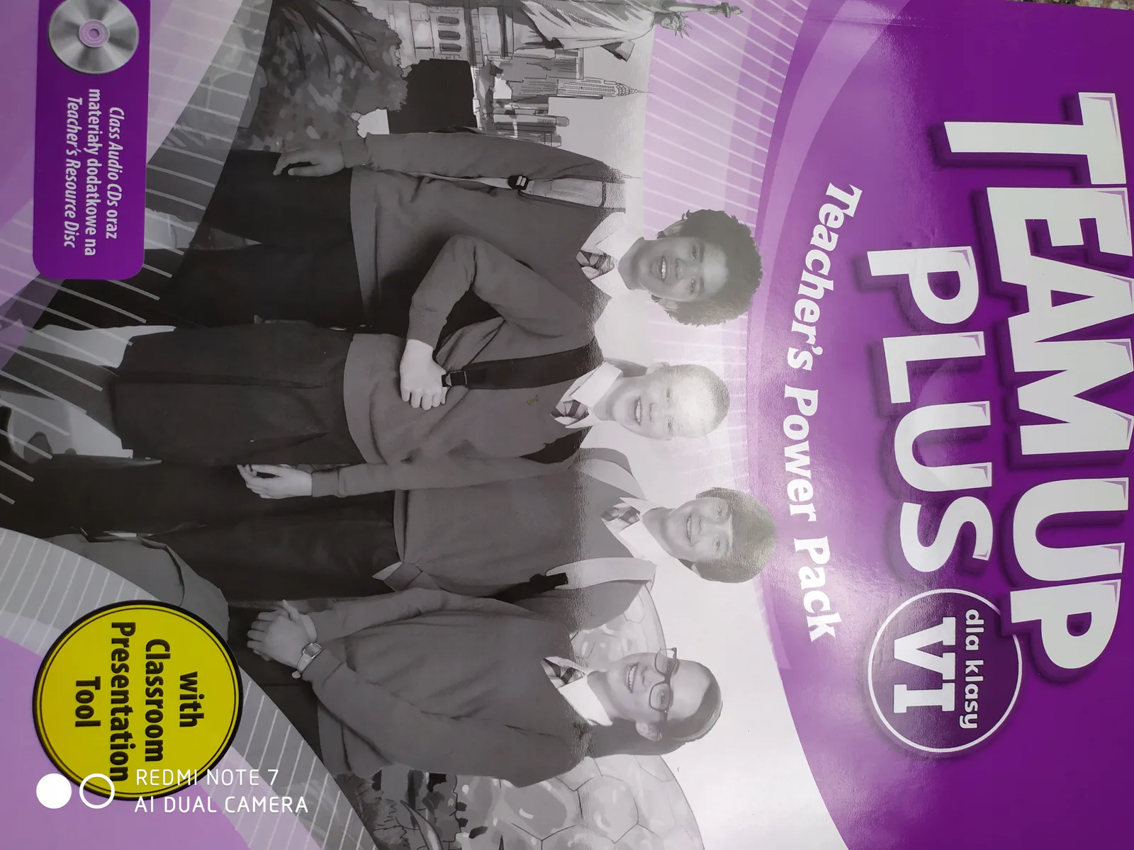 Okładka: TEAM UP PLUS KLASA 6 Teachers power pack + 4 płyty
