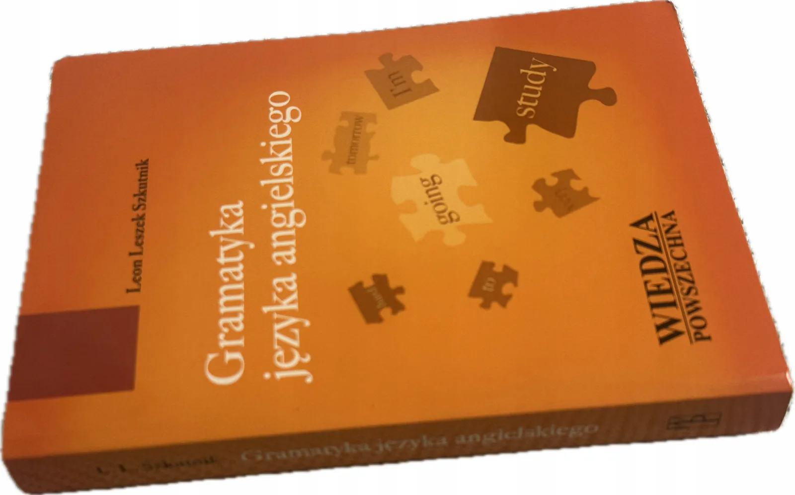 Okładka: Język angielski Angielska gramatyka języka angielskiego Szkutnik