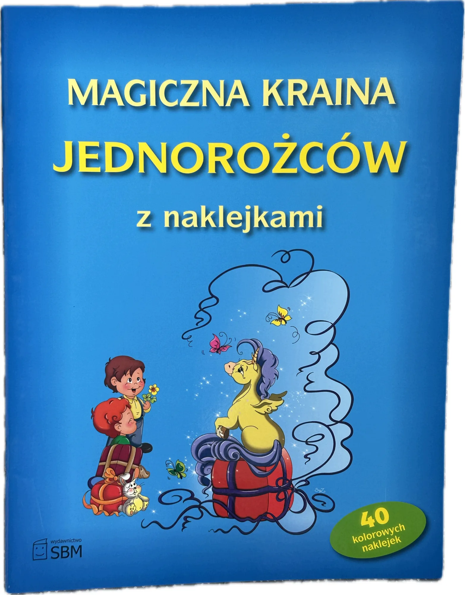 Okładka: Magiczna kraina jednorożców z naklejkami A4